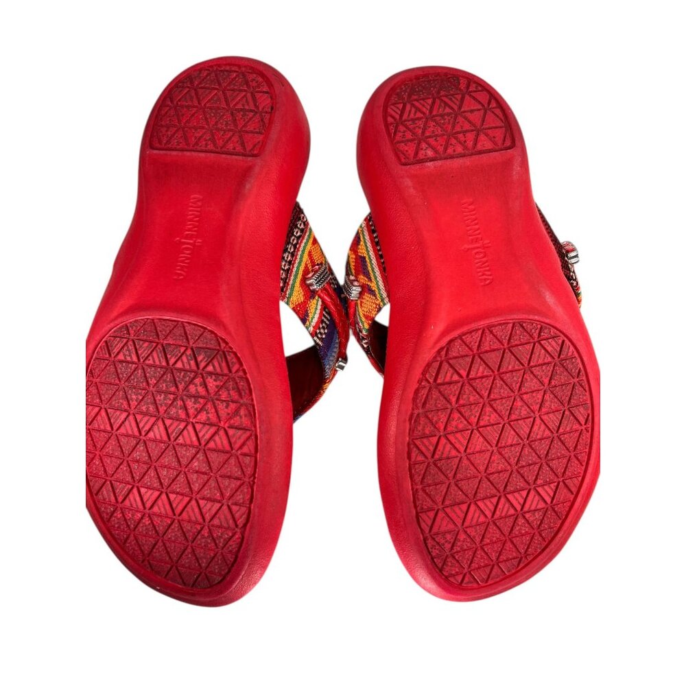 Minnetonka Red Leather Beaded Sandals Flip Flops Thongs 7M Womens Wedge Heel - Picture 9 of 12